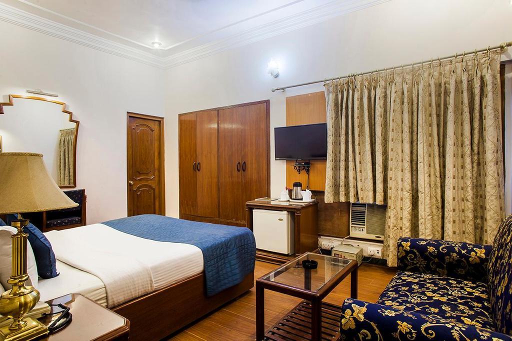 Hotel Imperial House Allahabad Ngoại thất bức ảnh