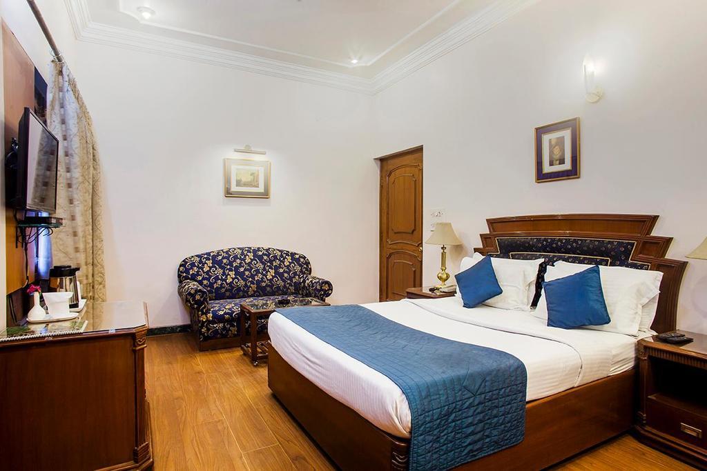 Hotel Imperial House Allahabad Ngoại thất bức ảnh