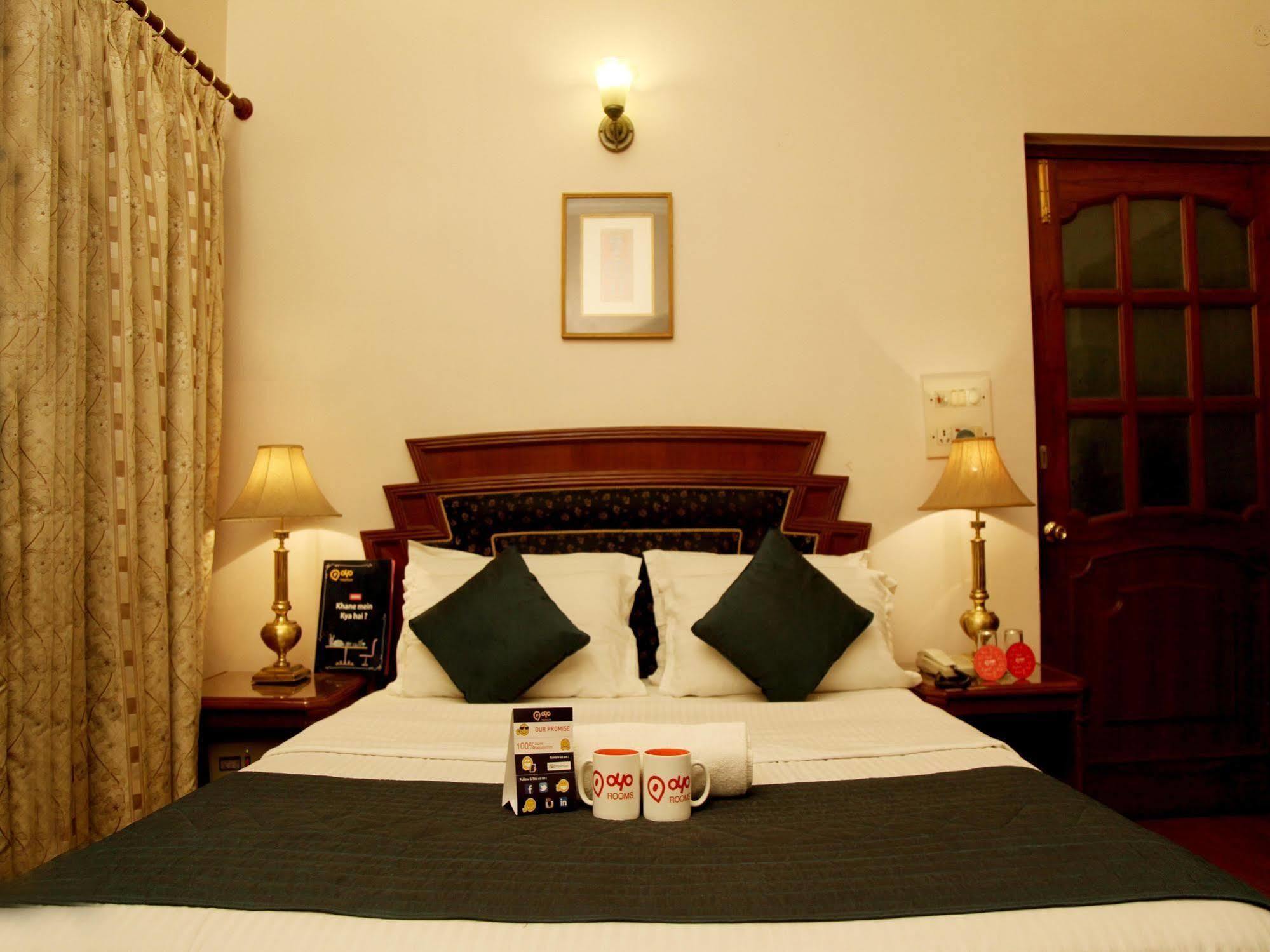 Hotel Imperial House Allahabad Ngoại thất bức ảnh